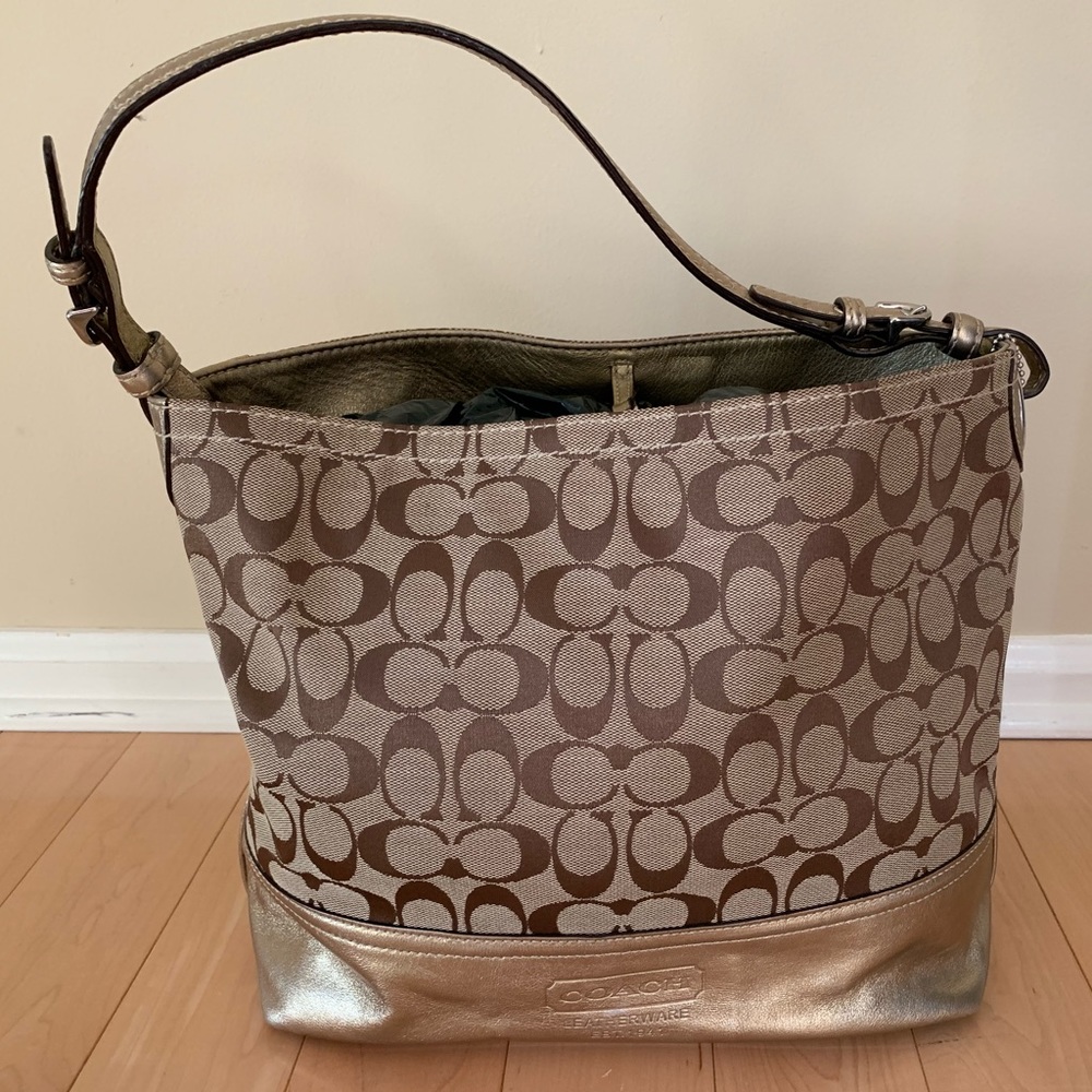 Coach shoulder bag